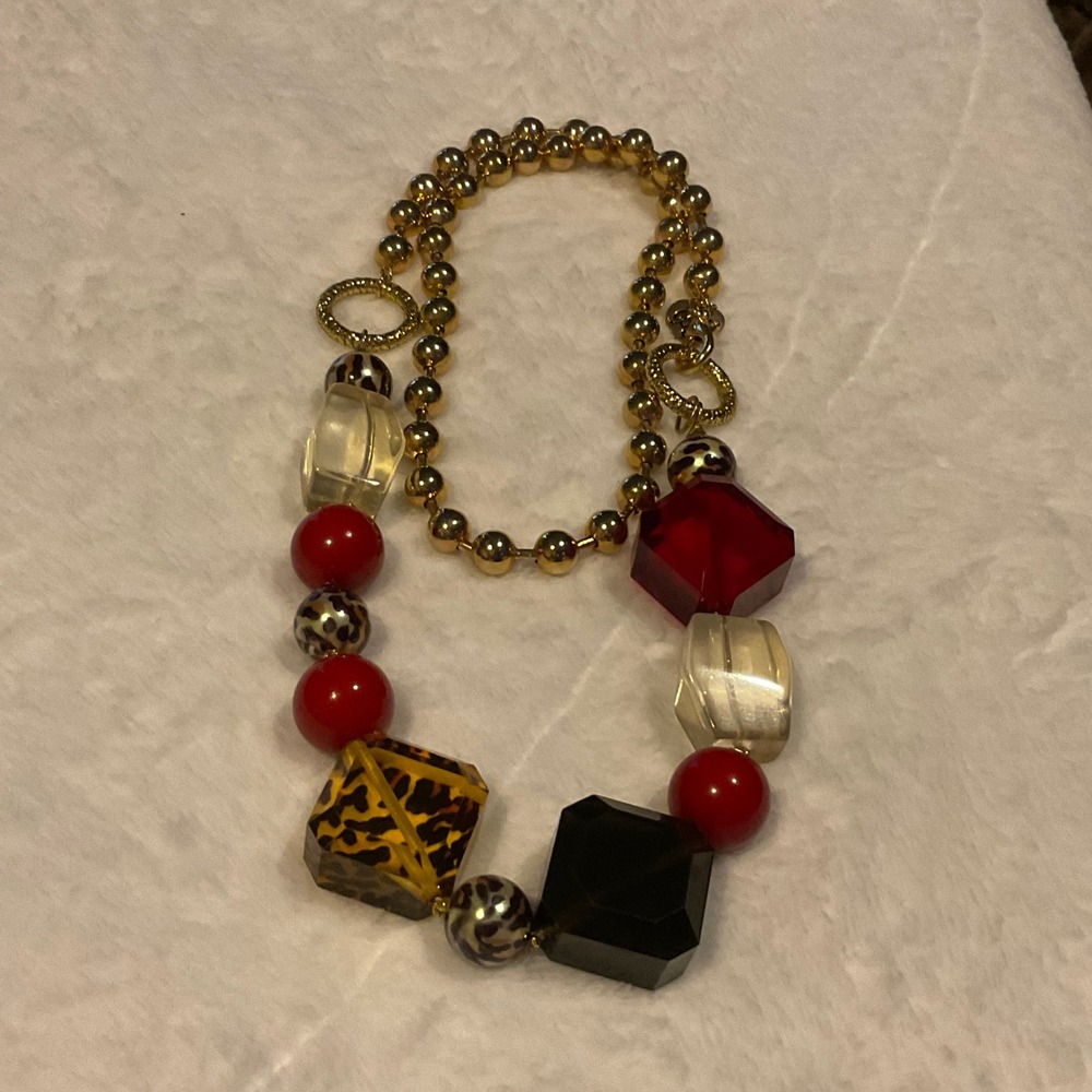 VTG RARE BETSEY JOHNSON BOLD CHUNKY LUCITE CUBES & LEOPARD BEADS GOLDEN NECKLACE